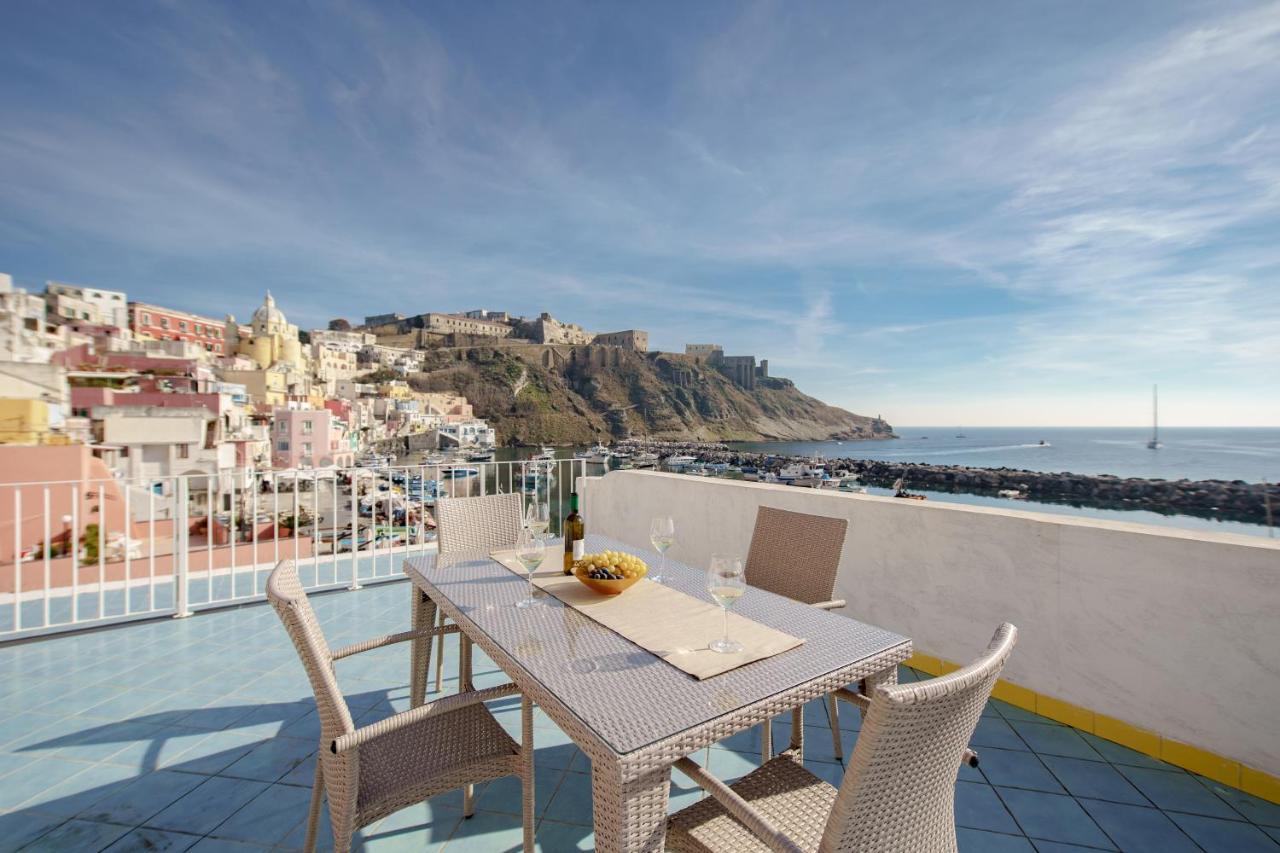 Corricella Exclusive Loft - Gioia Apartments Procida Luaran gambar