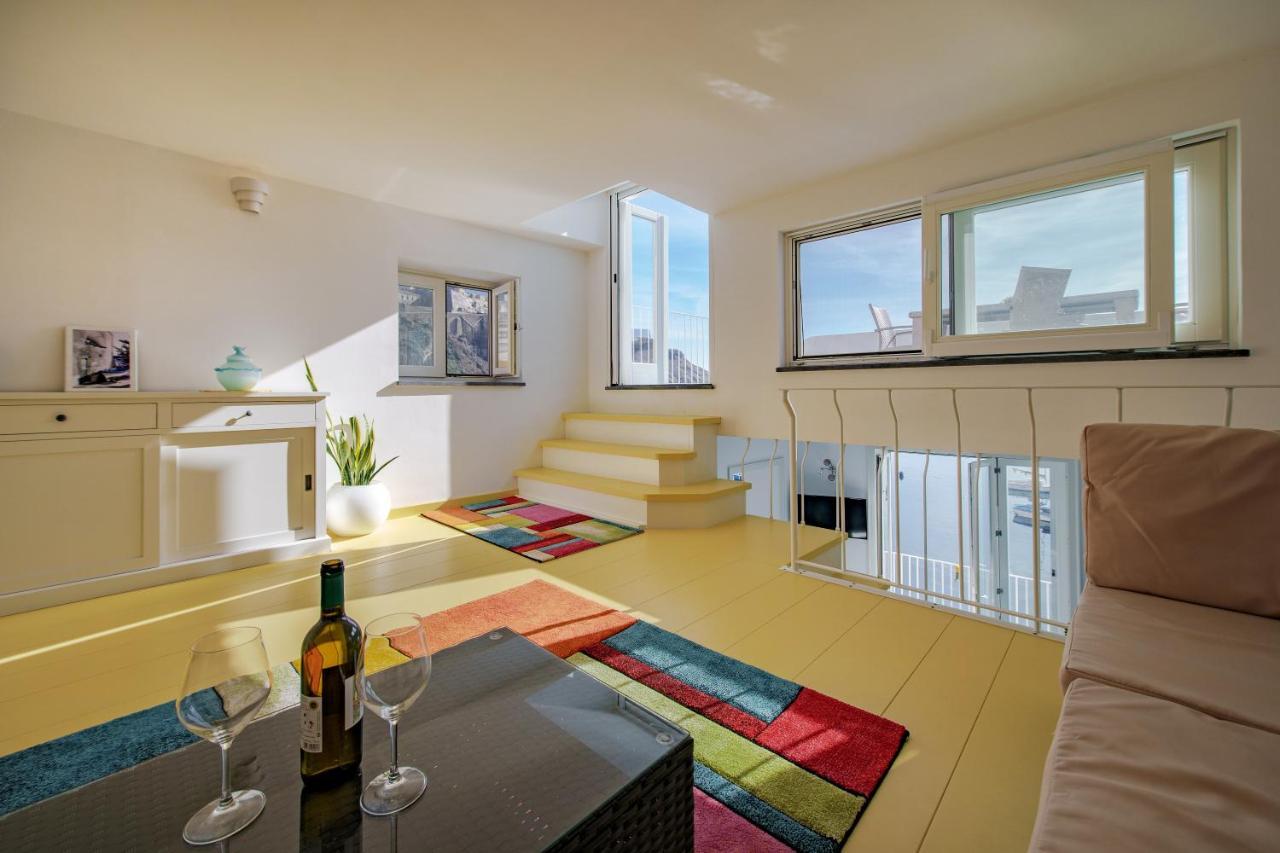 Corricella Exclusive Loft - Gioia Apartments Procida Luaran gambar